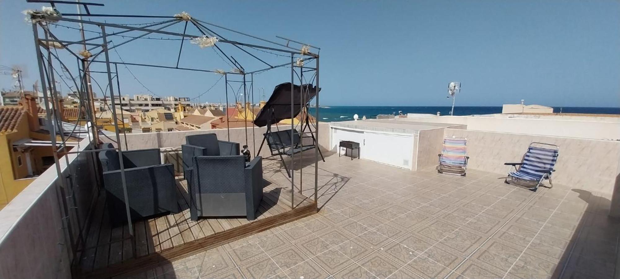 Beachfront - Mar Azul Apartment